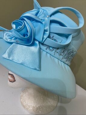 Beautiful Dress Hat / Church Hat by Caramia